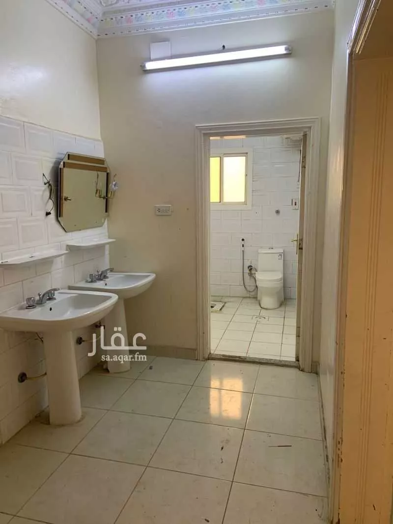 385 sqm building in Al Rayah 3