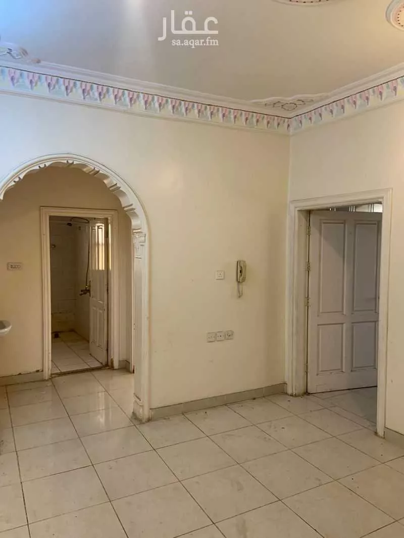 385 sqm building in Al Rayah 4