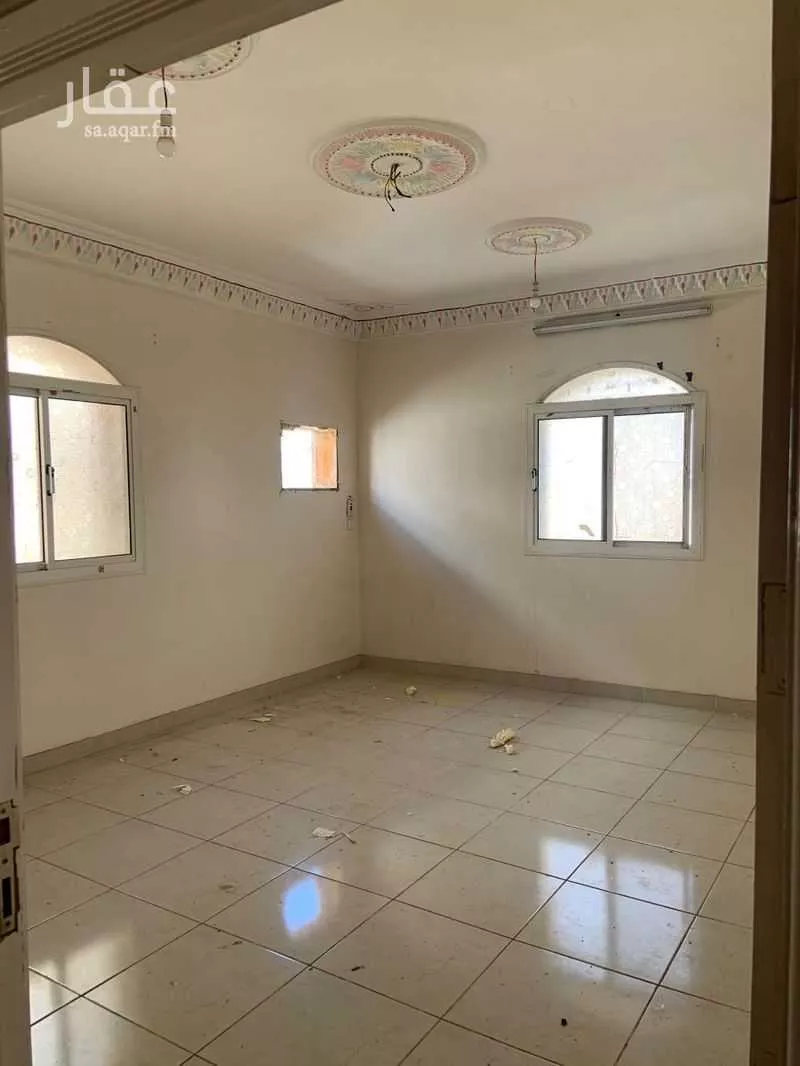 385 sqm building in Al Rayah 5