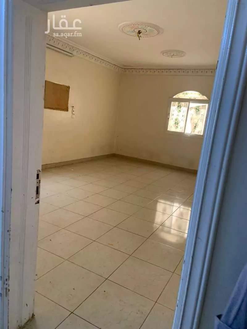385 sqm building in Al Rayah 7