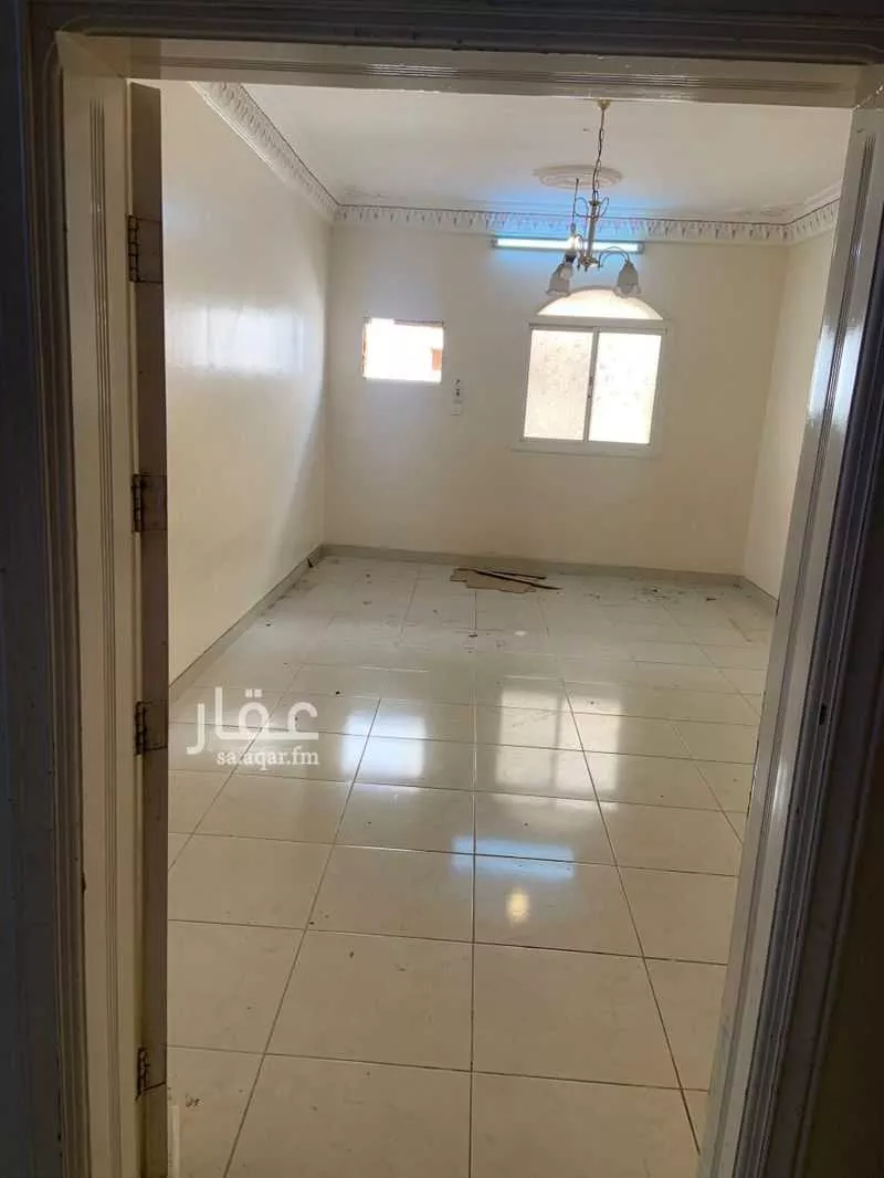 385 sqm building in Al Rayah 9