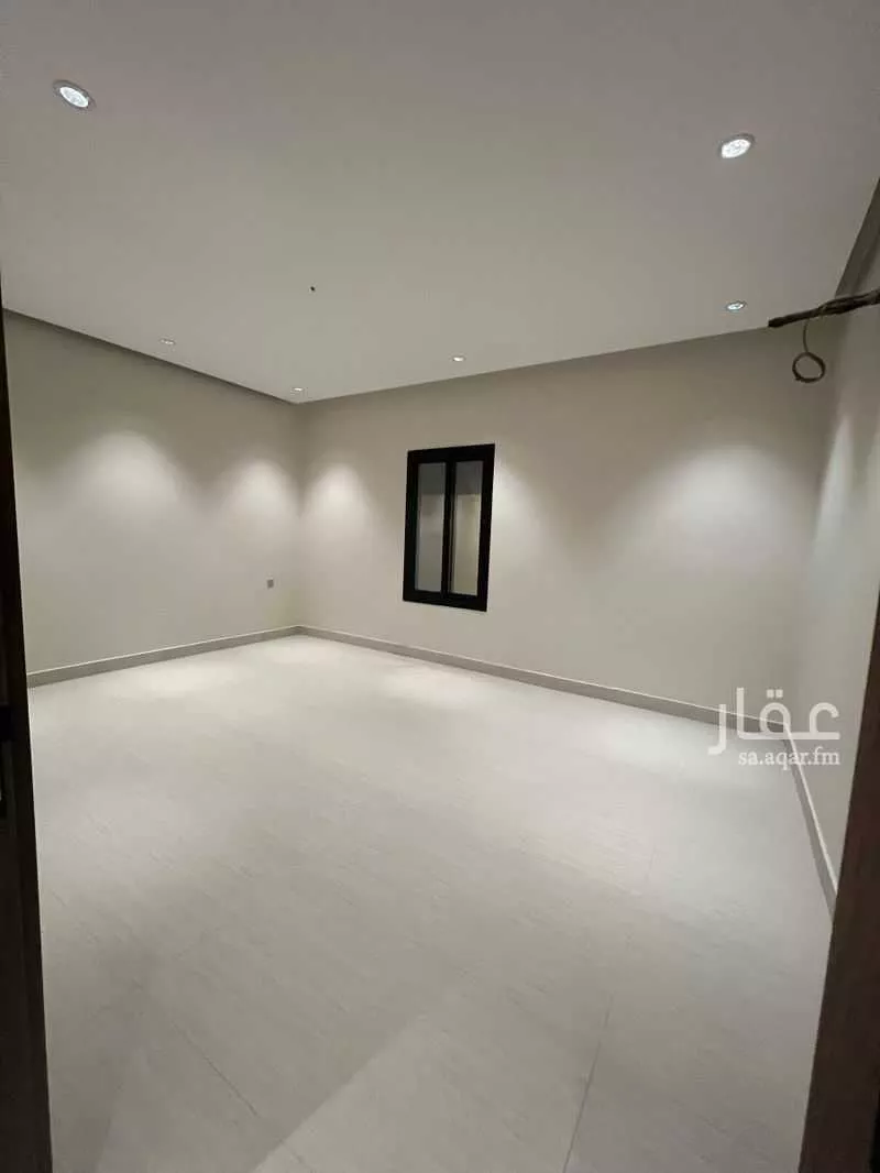 عمارة 500 م² في الملك فهد 16
