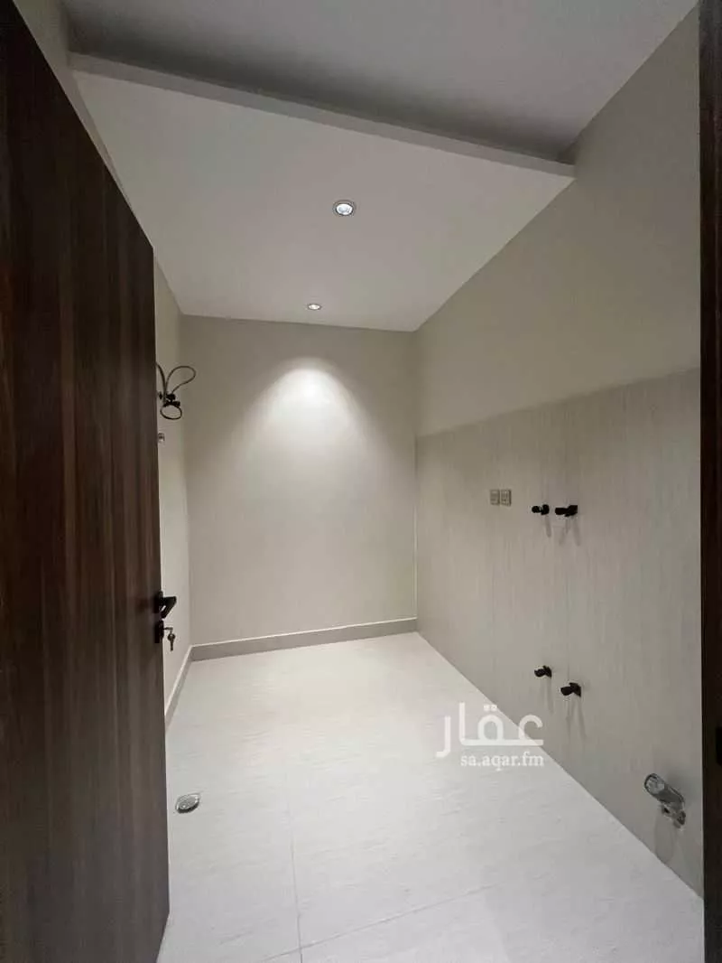 عمارة 500 م² في الملك فهد 24