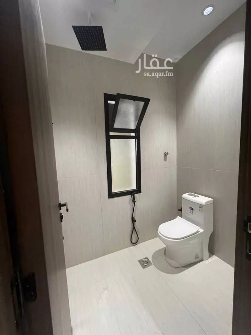 عمارة 500 م² في الملك فهد 6