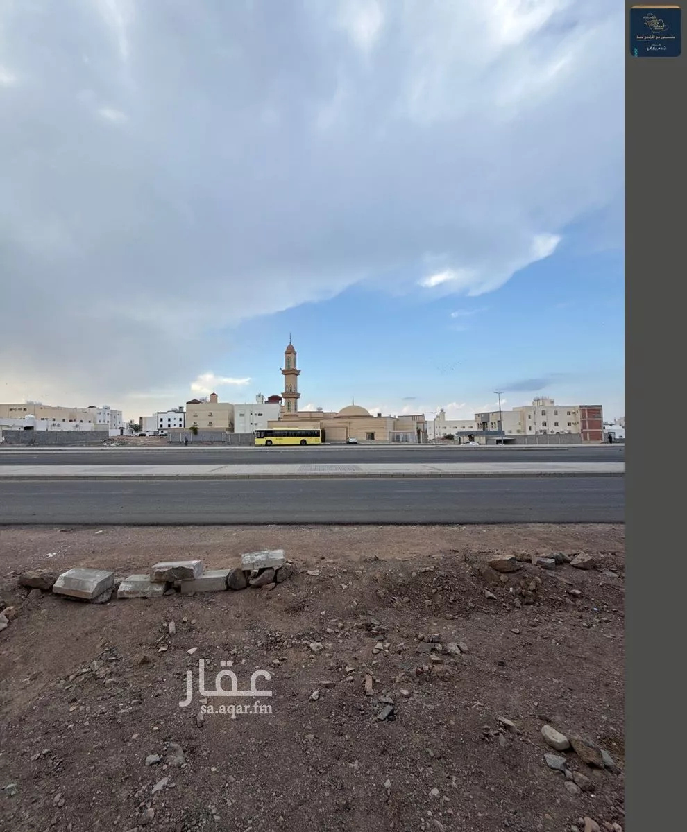 عمارة 1197 م² في نبلاء 7