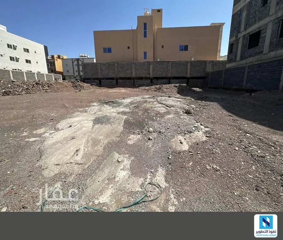600 sqm land in Al Sadd 4