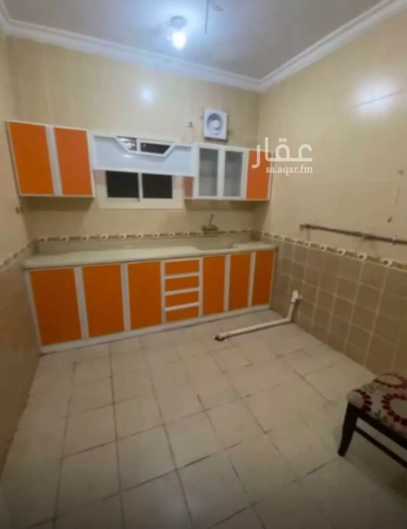 عمارة 180 م² في الفتح 4