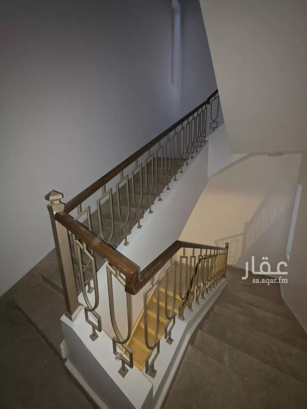 عمارة 880 م² في الغراء 3