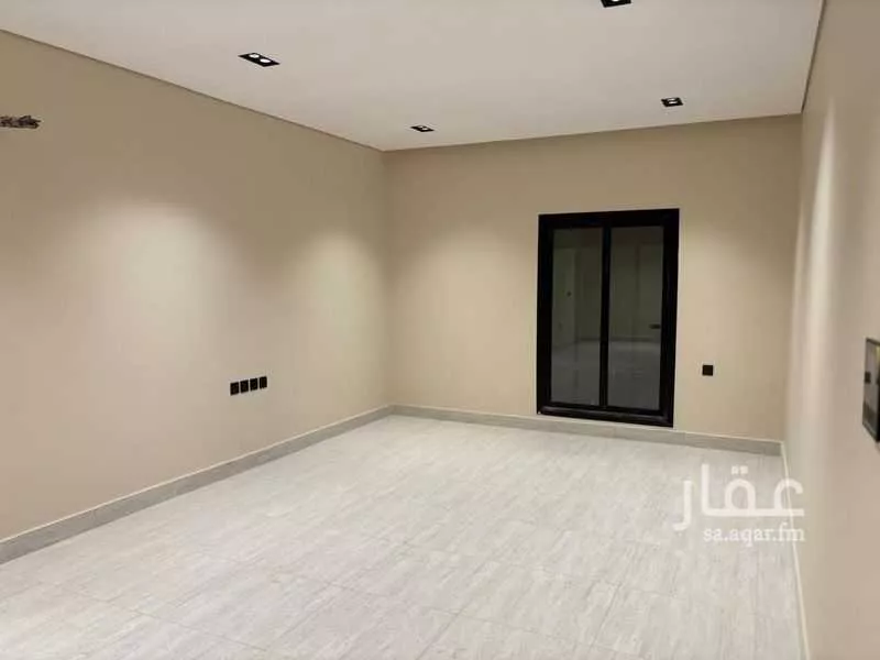 عمارة 575 م² في العنابس 6