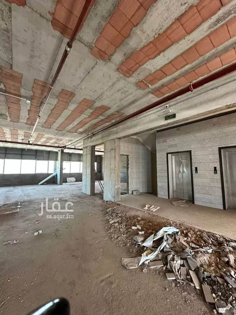 1230 sqm building in Al Hadiqah 13