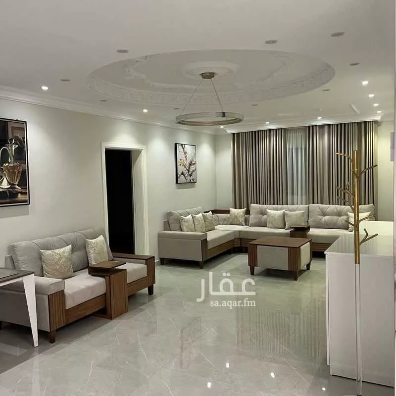 594 sqm building in Al Difa 5