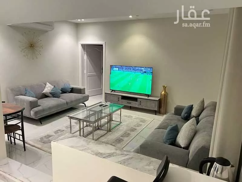 594 sqm building in Al Difa 8
