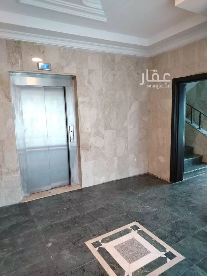 عمارة 370 م² في بنى حارثة 11