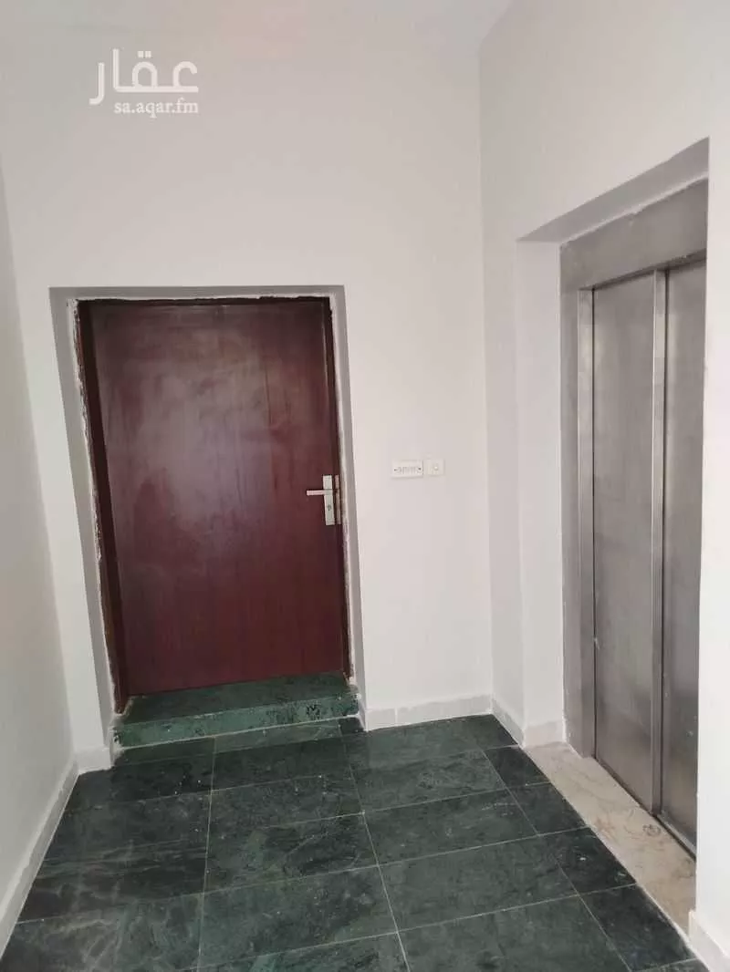 عمارة 370 م² في بنى حارثة 3