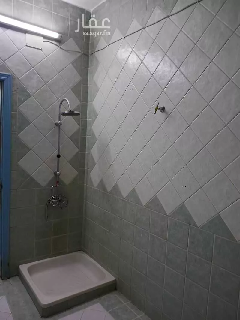 722 sqm building in Al Khalidiyyah 13