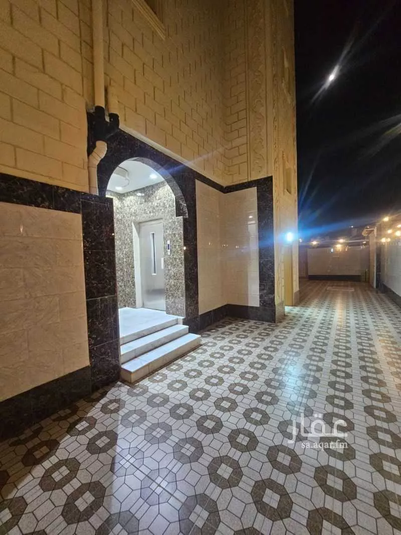 عمارة 400 م² في الإسكان 7