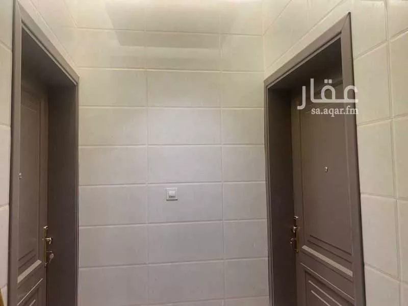 500 sqm building in Al Aziziyah 6