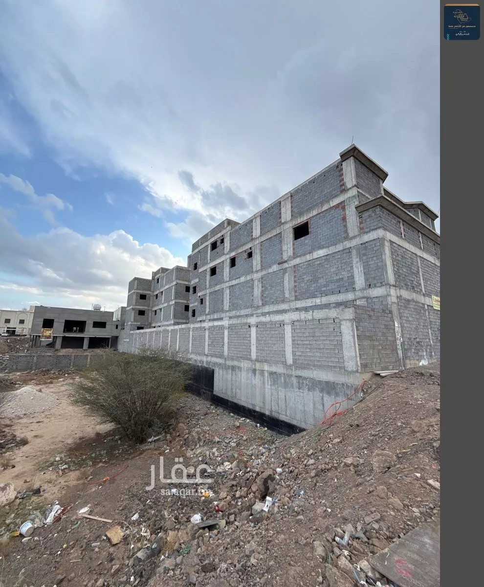 عمارة 1197 م² في نبلاء 10