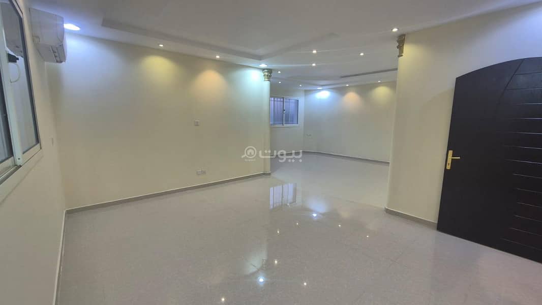 5 bedroom villa in Al Sahafah, Riyadh 10