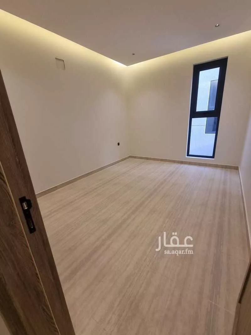 5 bedroom villa in Al Buhairah 6