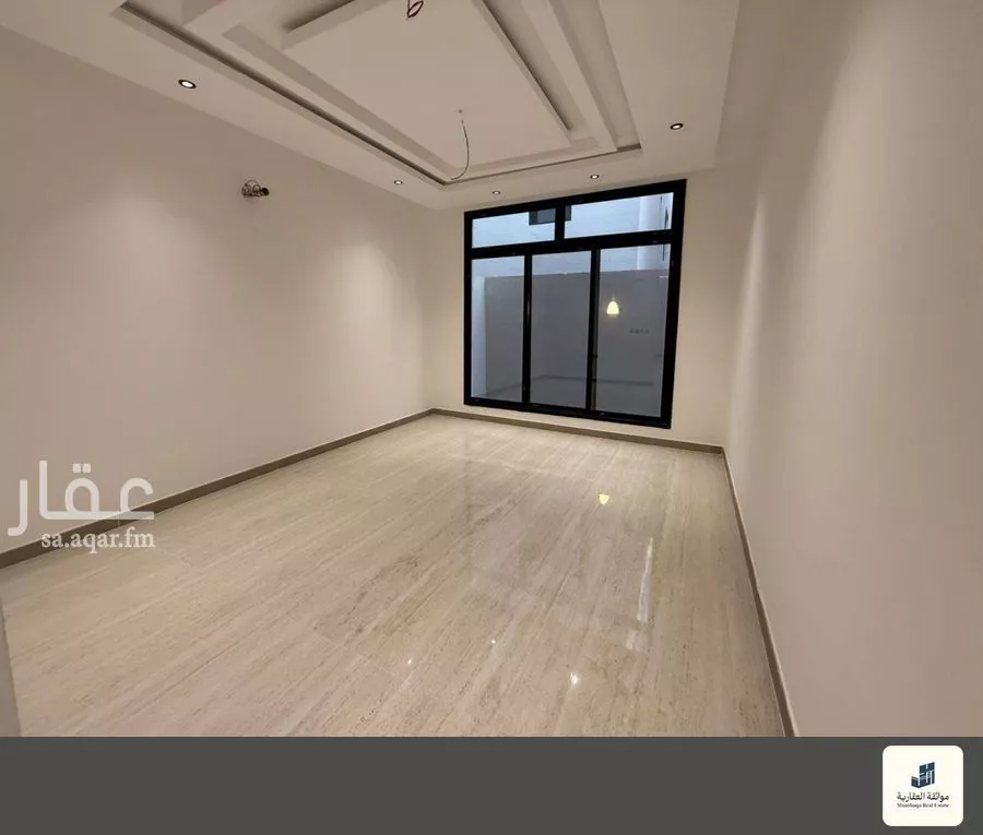 6 bedroom villa in Al Amwaj 4