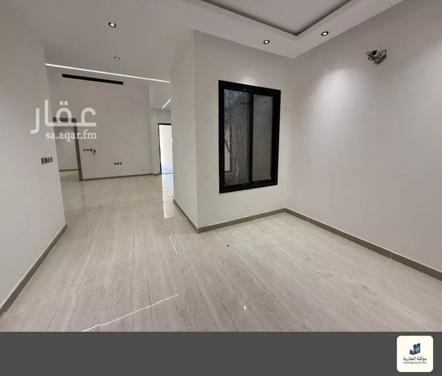 6 bedroom villa in Al Amwaj 6