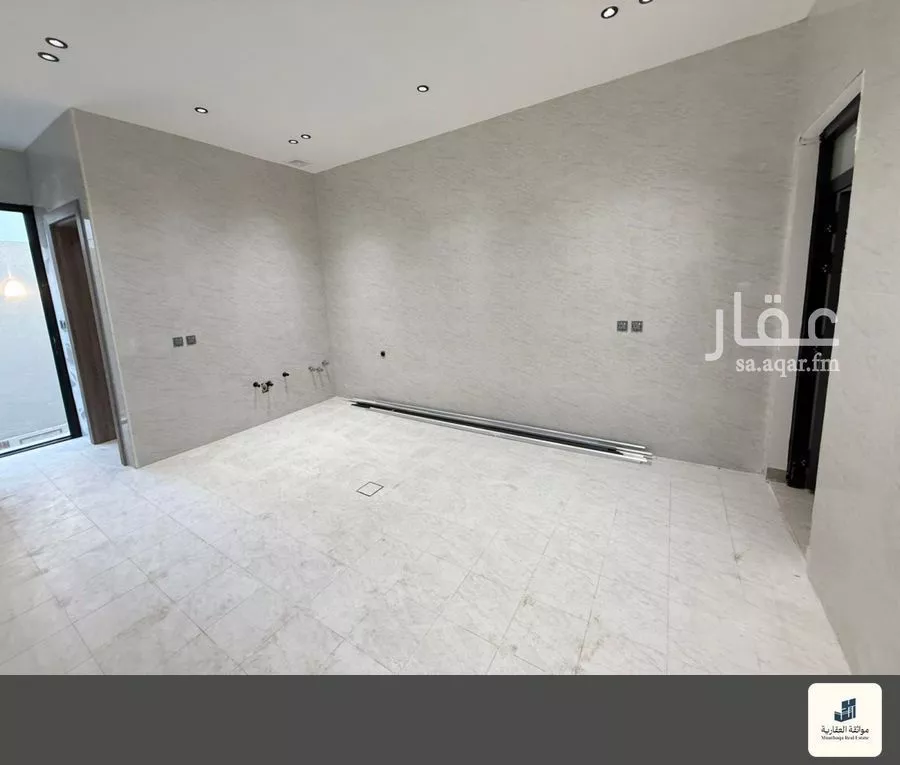 6 bedroom villa in Al Amwaj 7