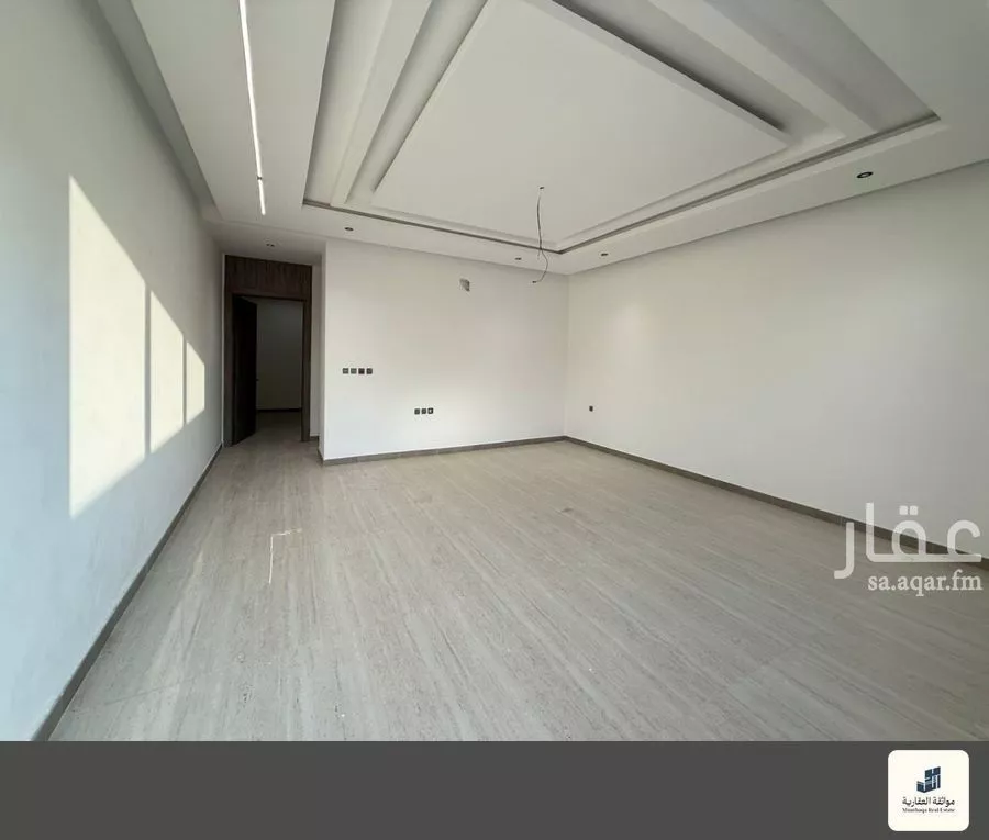 6 bedroom villa in Al Amwaj 8