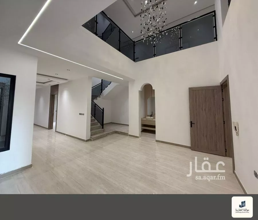 6 bedroom villa in Al Amwaj 10