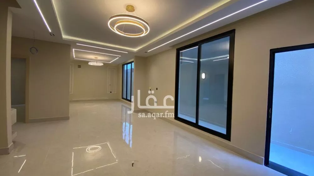 فيلا 9 غرف في الأمواج 3