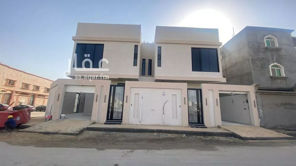 7 bedroom villa in As Sawari 10