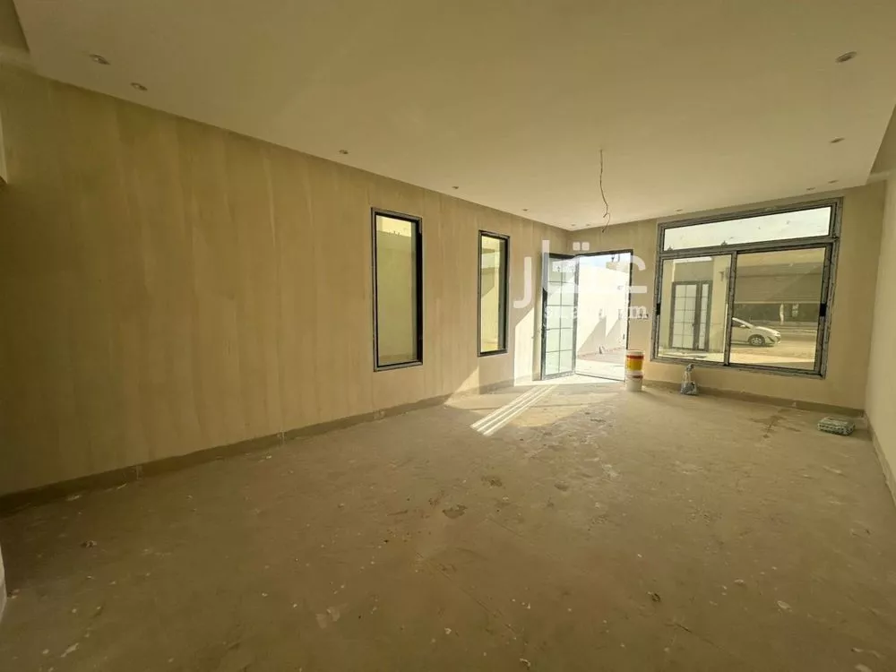 7 bedroom villa in Al Amwaj 10