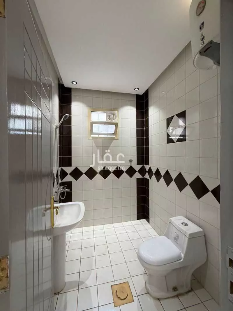 10 bedroom office in Al Yarmouk, Riyadh 10