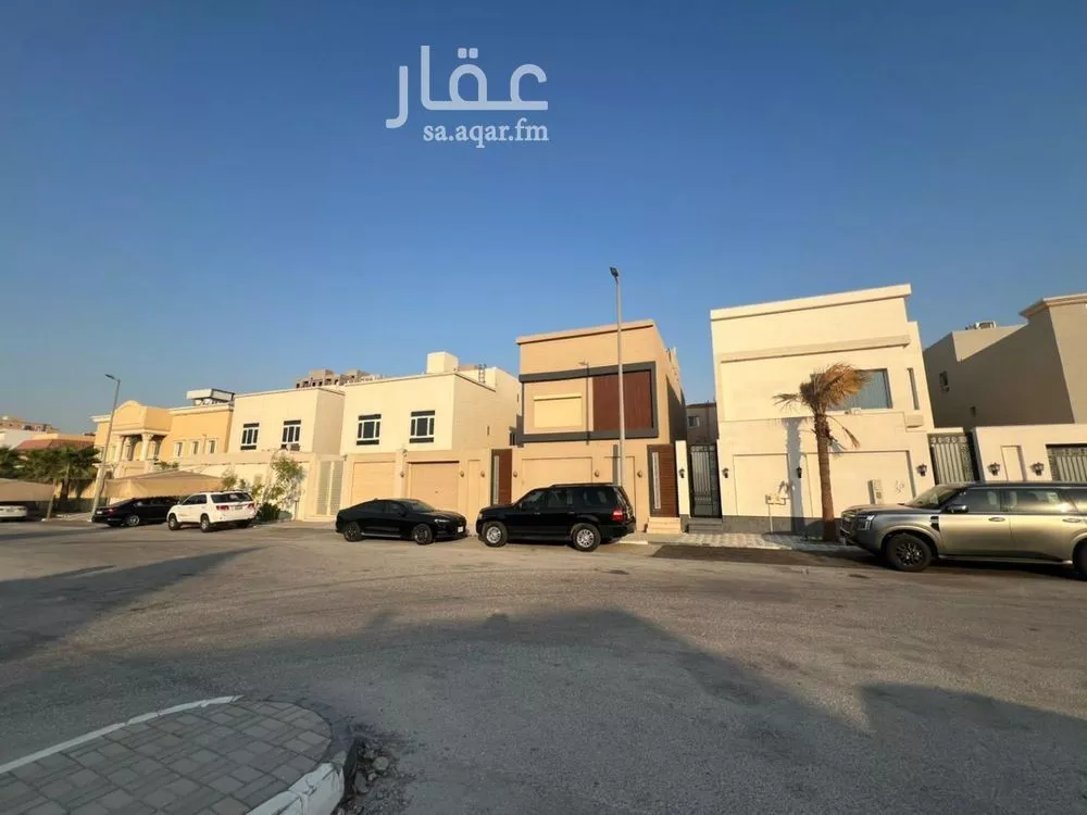 5 bedroom villa in Al Buhairah 3