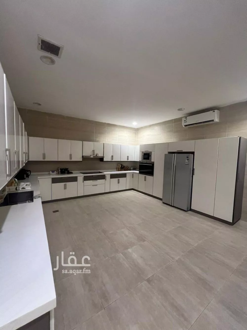 5 bedroom villa in Al Buhairah 4