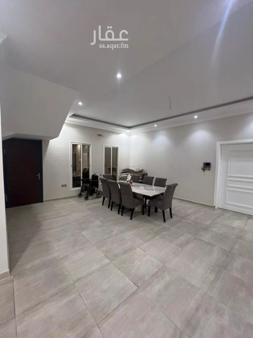 5 bedroom villa in Al Buhairah 6