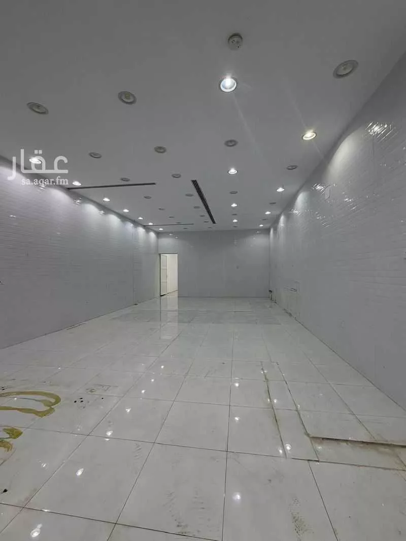 shop in Ishbiliyah, Riyadh 3