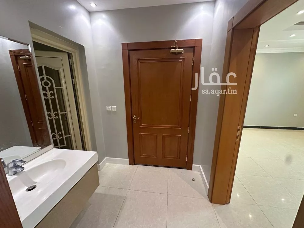 شقة 4 غرف في حطين، الرياض 8