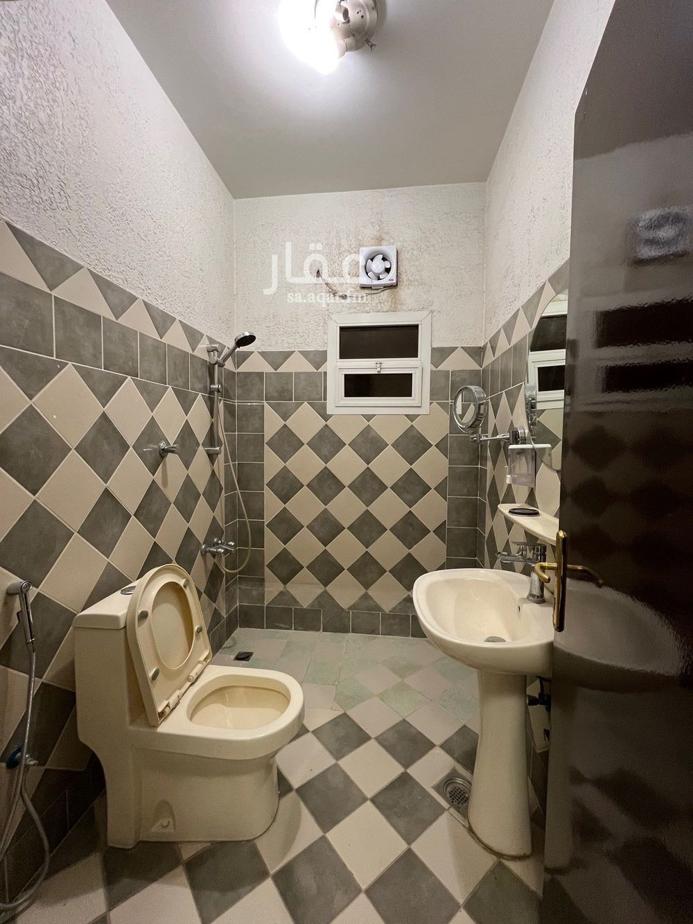 4 bedroom apartment in At Taawon, Riyadh 15