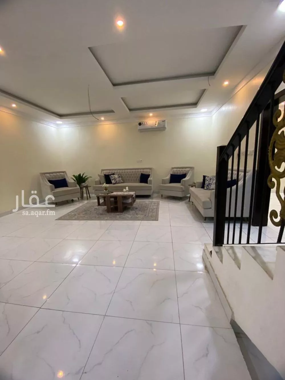 9 bedroom villa in Al Lulu 5
