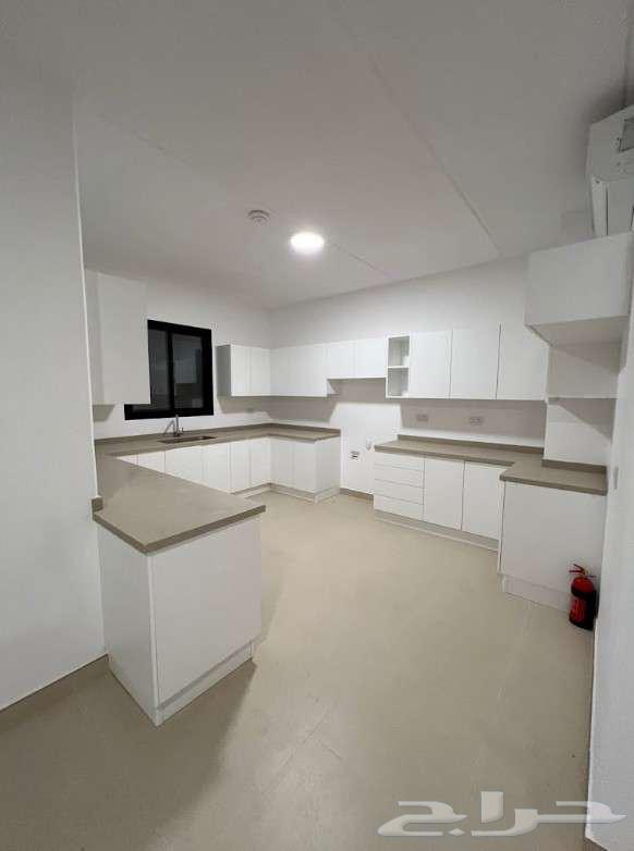 3 bedroom villa in King Abdul Aziz, Riyadh 7