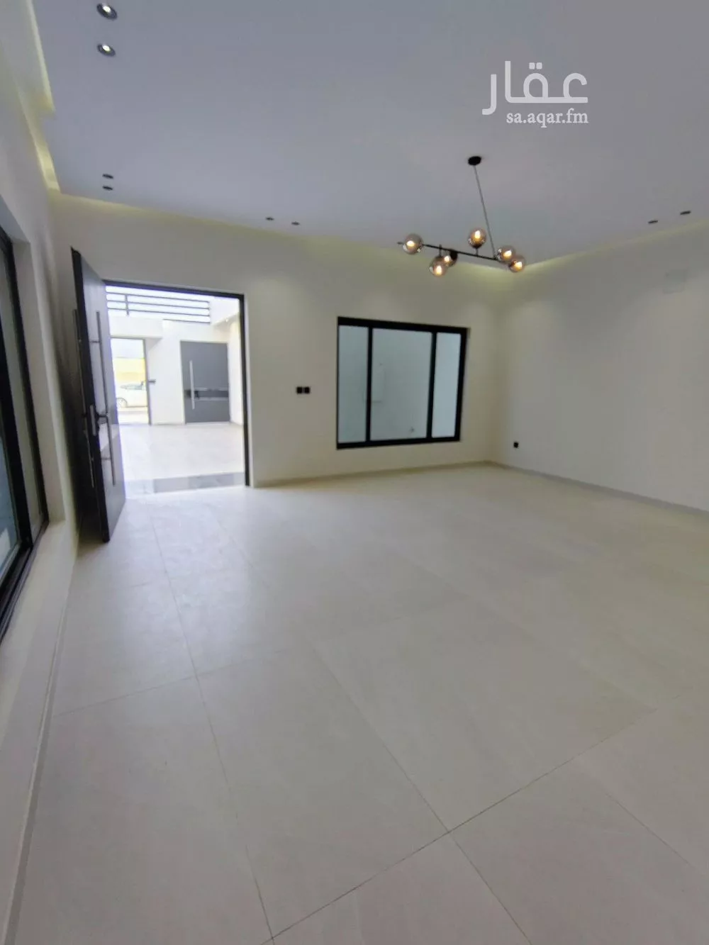 8 bedroom villa in Al Amwaj 4