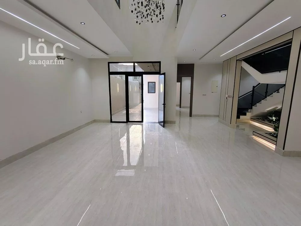 8 bedroom villa in As Sawari 2