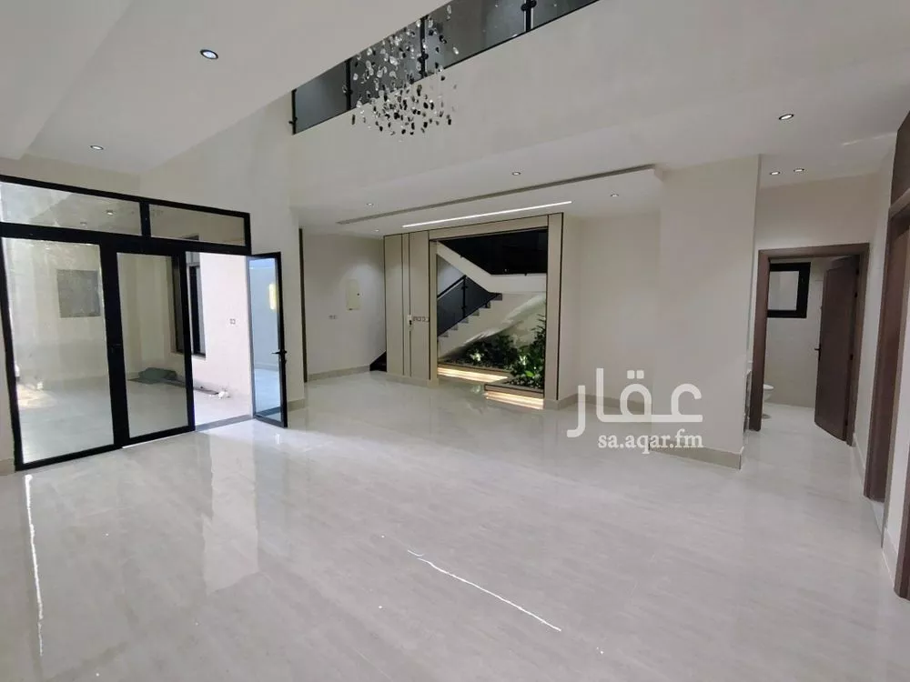 8 bedroom villa in As Sawari 7