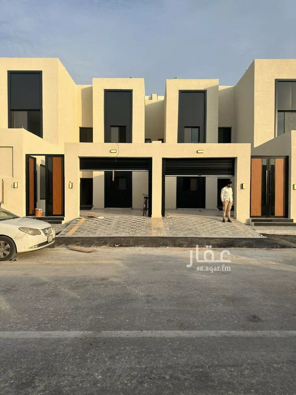 7 bedroom villa in Al Amwaj 2