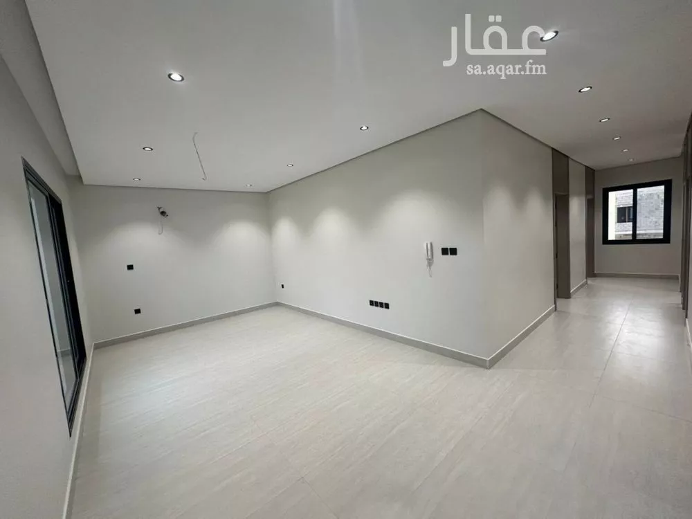 7 bedroom villa in Al Amwaj 6