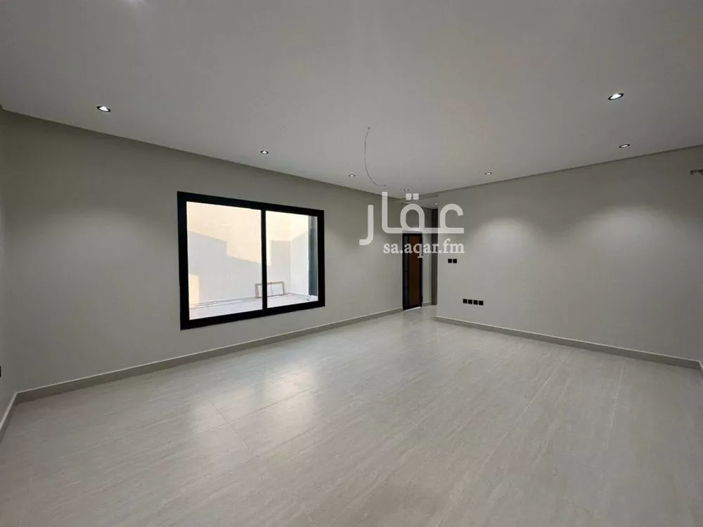 7 bedroom villa in Al Amwaj 10