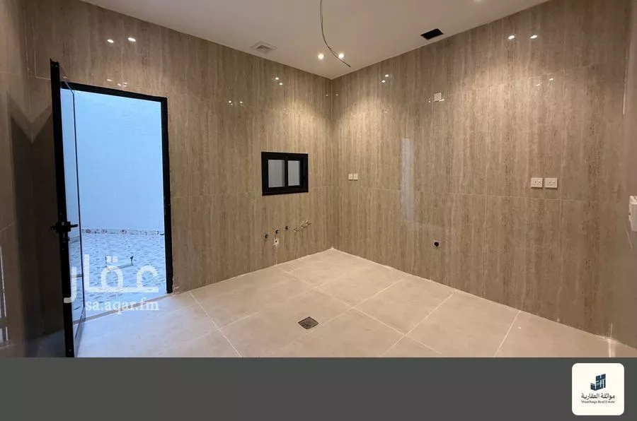 5 bedroom villa in Al Amwaj, Eastern Province 6