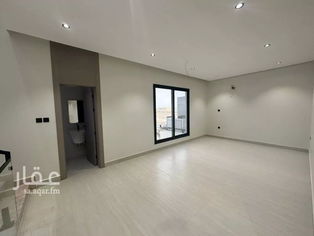 7 bedroom villa in Al Amwaj, Eastern Province 7