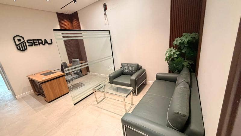 عقار  في القيروان، الرياض 2